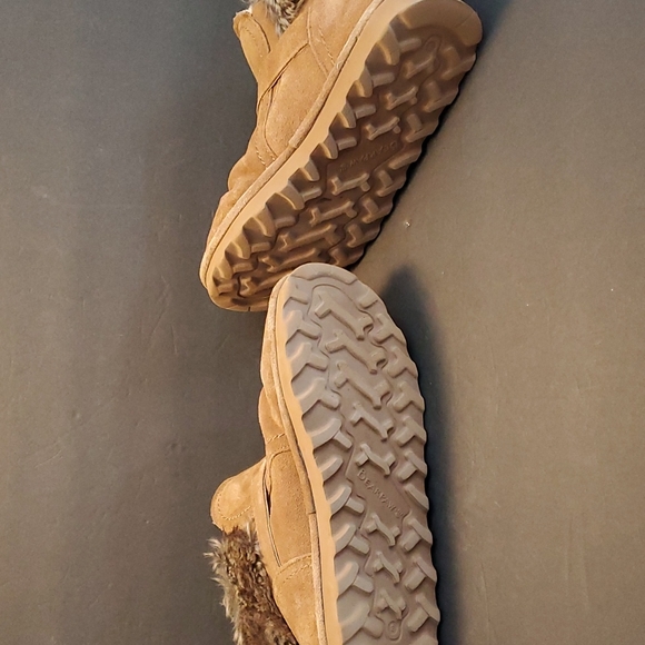 Bearpaw Boots Women's Size 8 - Picture 8 of 9